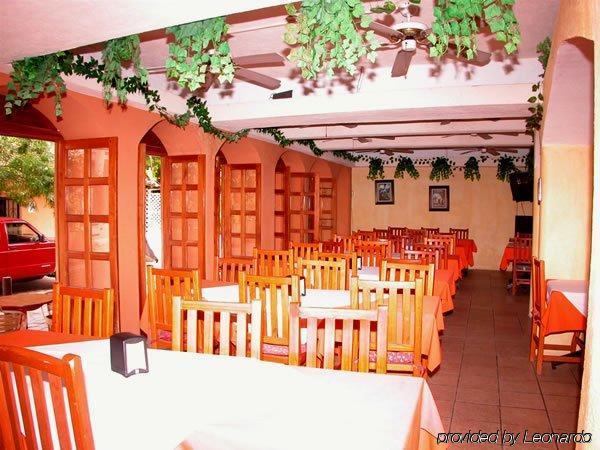 Hotel Zihuatanejo Centro 레스토랑 사진
